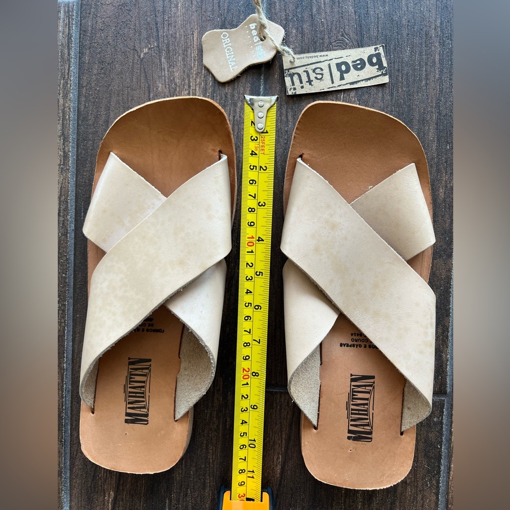 Vintage men's BedSTU Beige natural Leather Sandals
